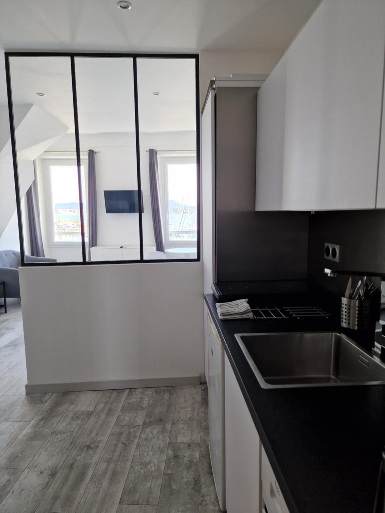 Sanaritz Apartment Sanary-sur-Mer Bilik gambar